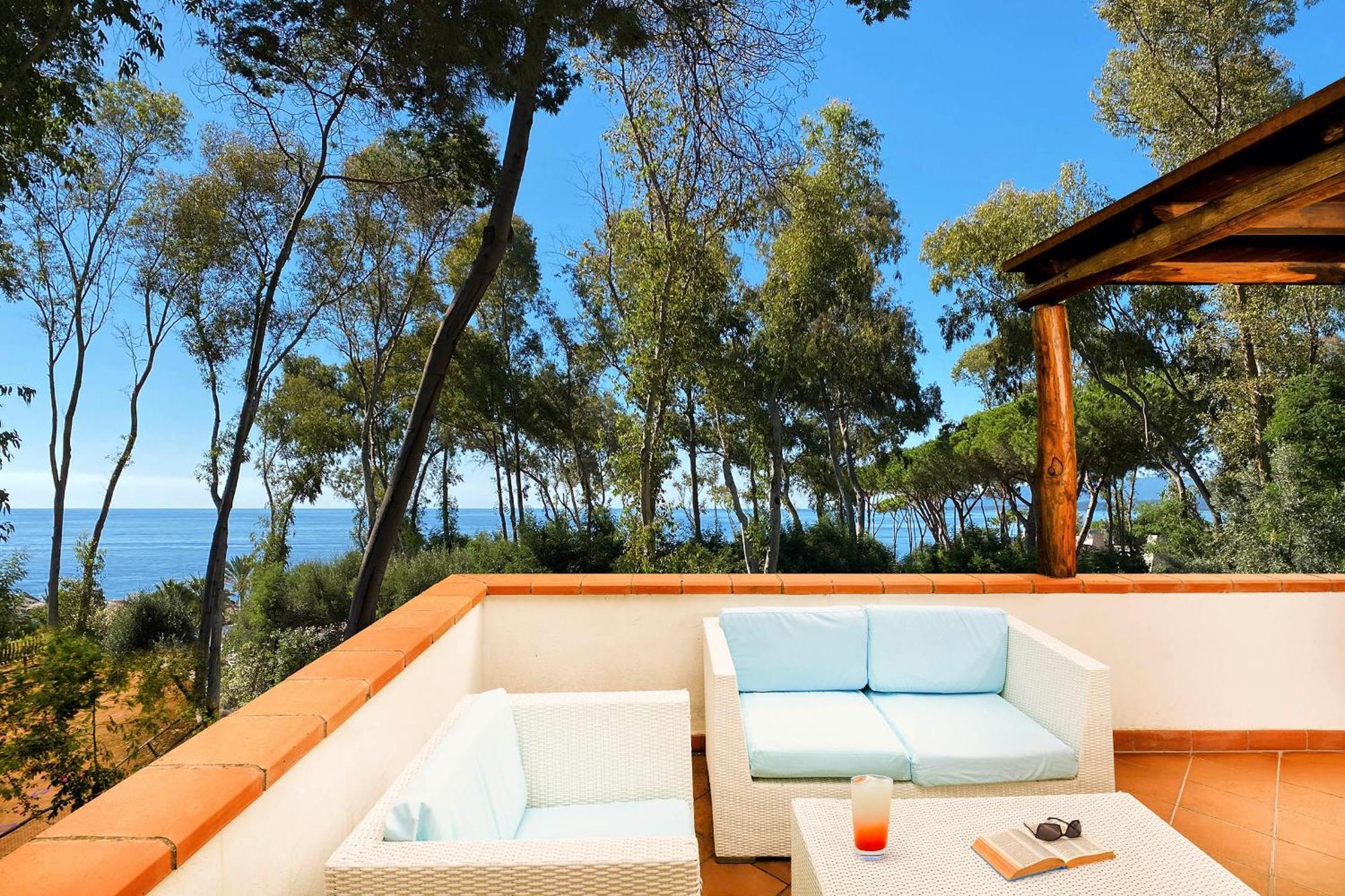 Deluxe Quadruple Room Terrace